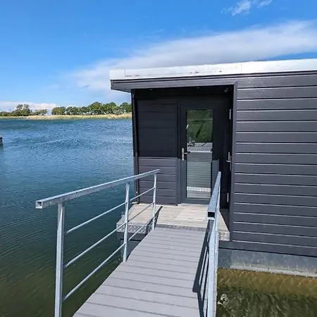 Hausboot Am Wangermeer Floating Home ספינת מלון *